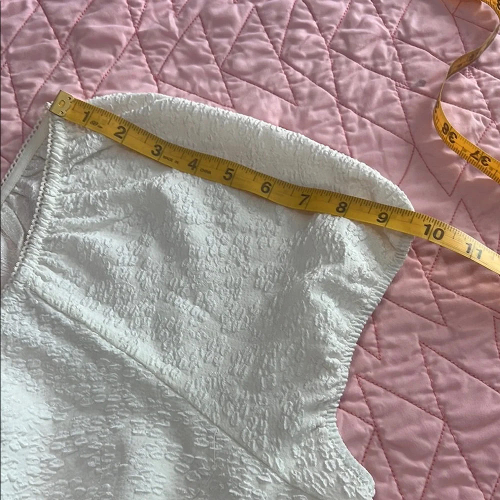 SHEIN White Textured Blouse - Picture 3 of 6